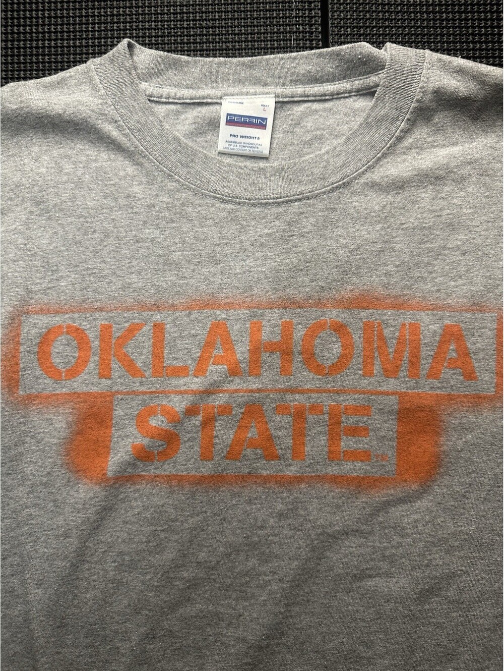 Oklahoma State Cowboys T Shirt Mens Large Gray Spray Paint Graphic OSU